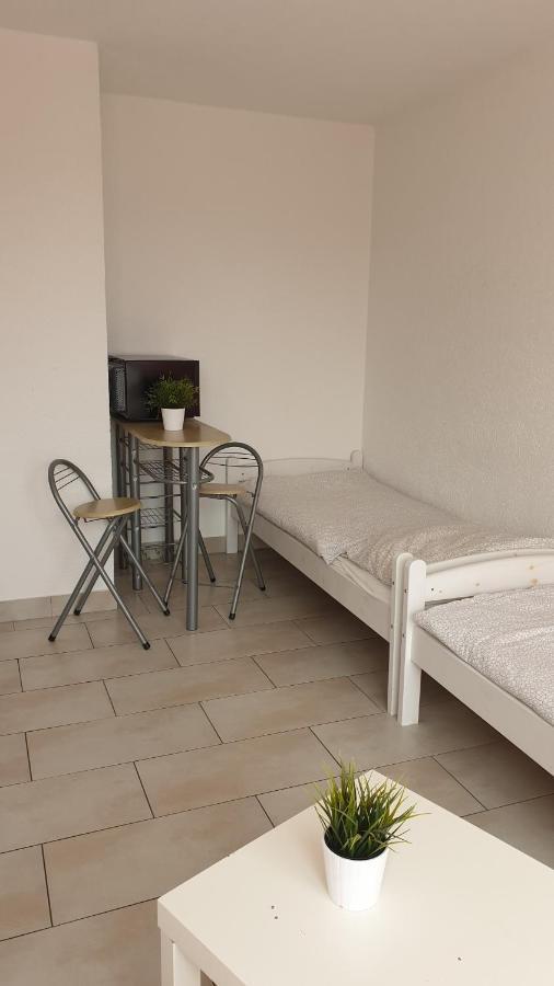 Workers-sleep-station Apartamento