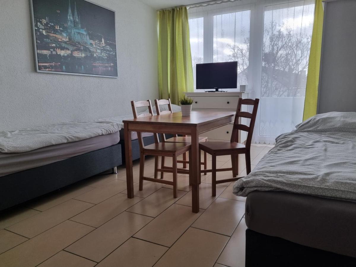 Workers-sleep-station Apartamento